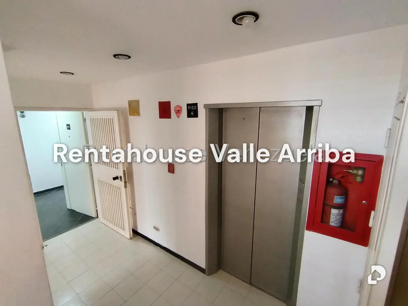 Apartment in Colinas de Valle Arriba, Caracas – 26