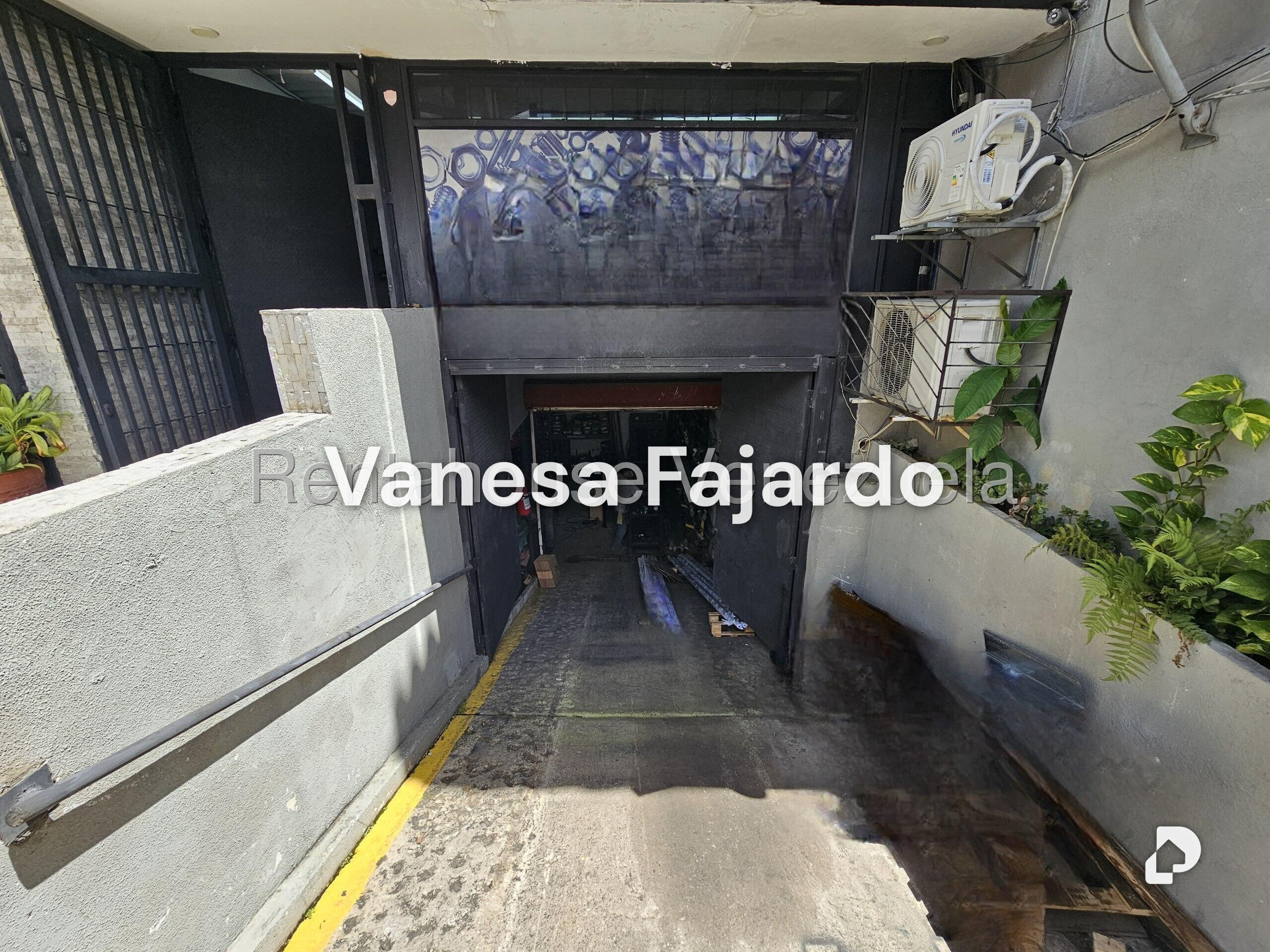 Building in Montecristo, Caracas – 4