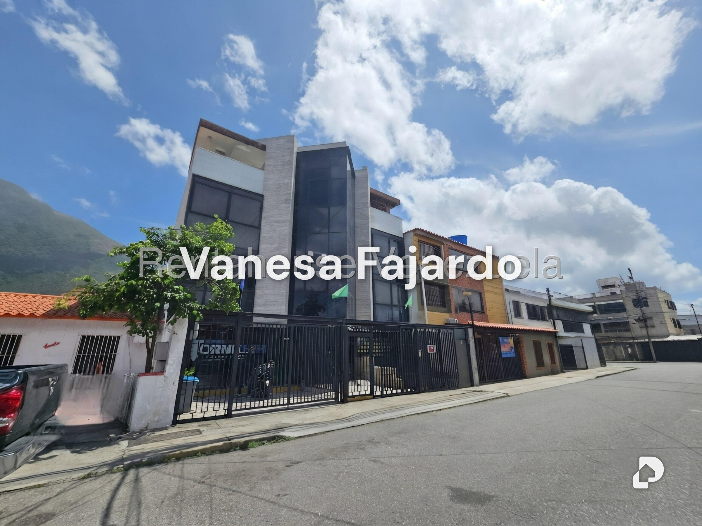Building in Montecristo, Caracas – 2