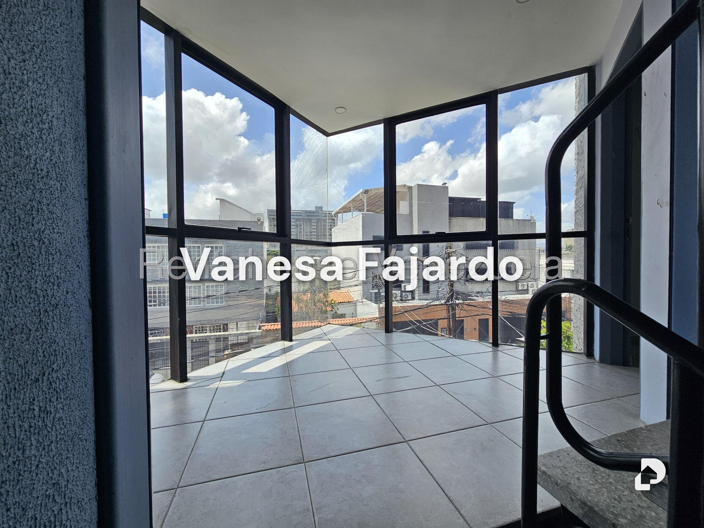 Building in Montecristo, Caracas – 25