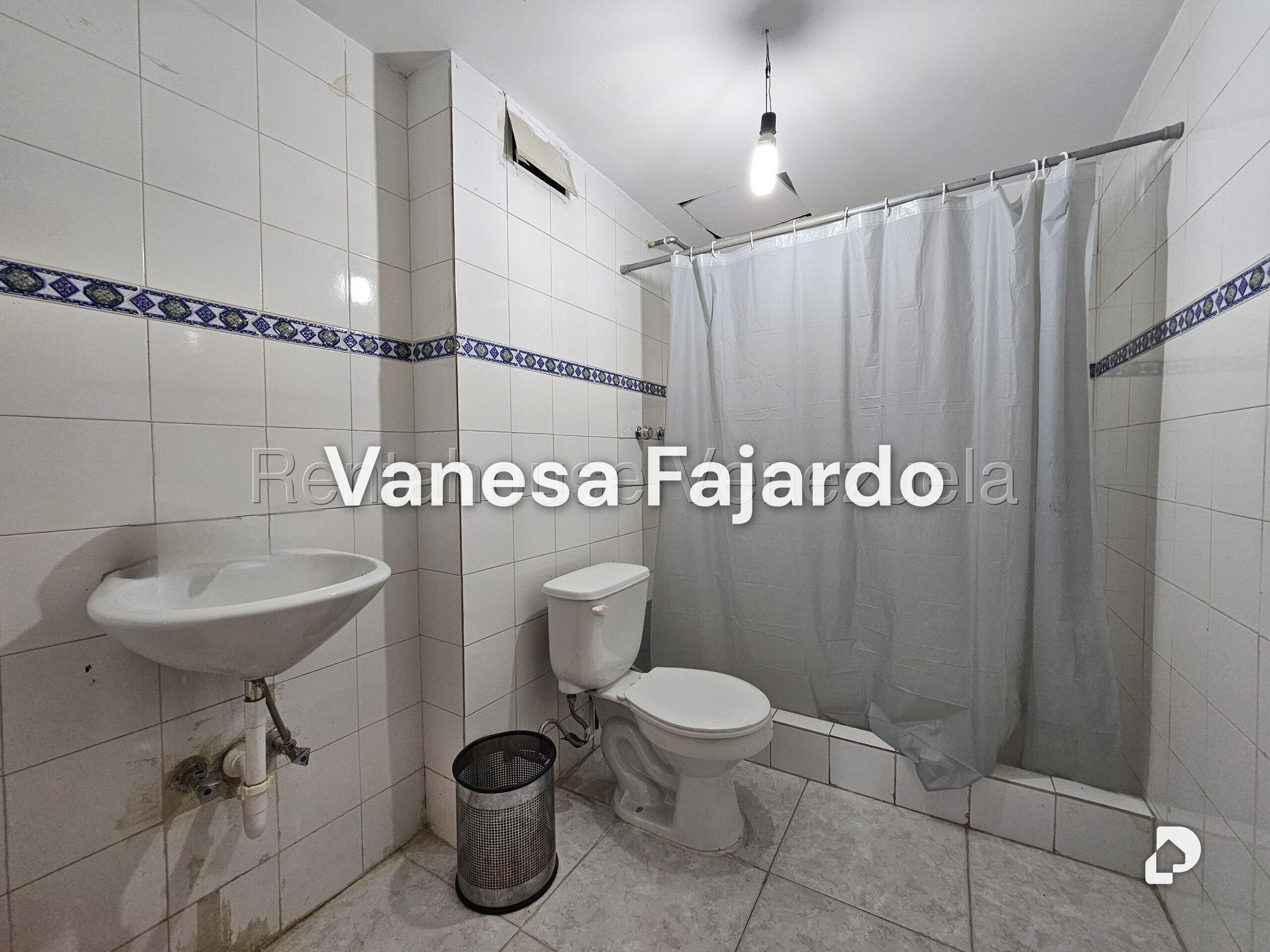 Building in Montecristo, Caracas – 29