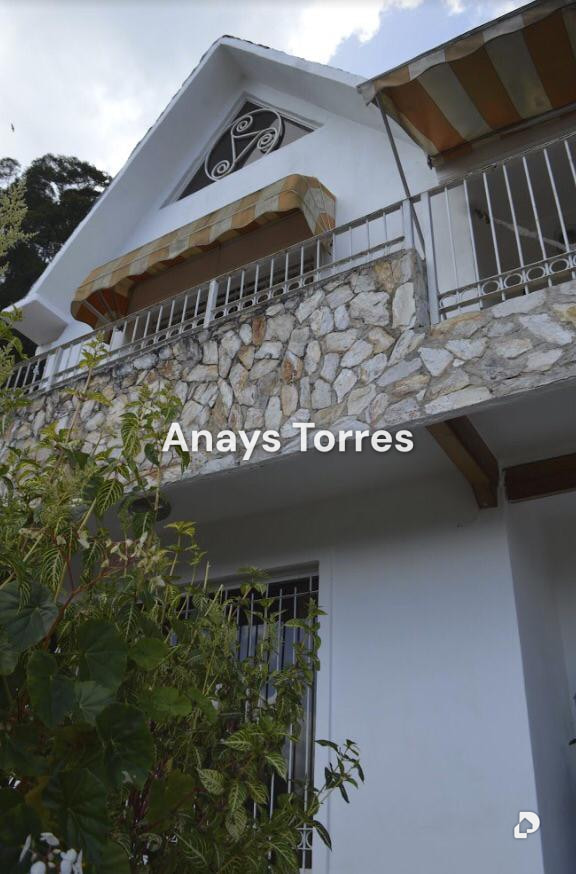 Casa en La Suiza, Altos Mirandinos – 1