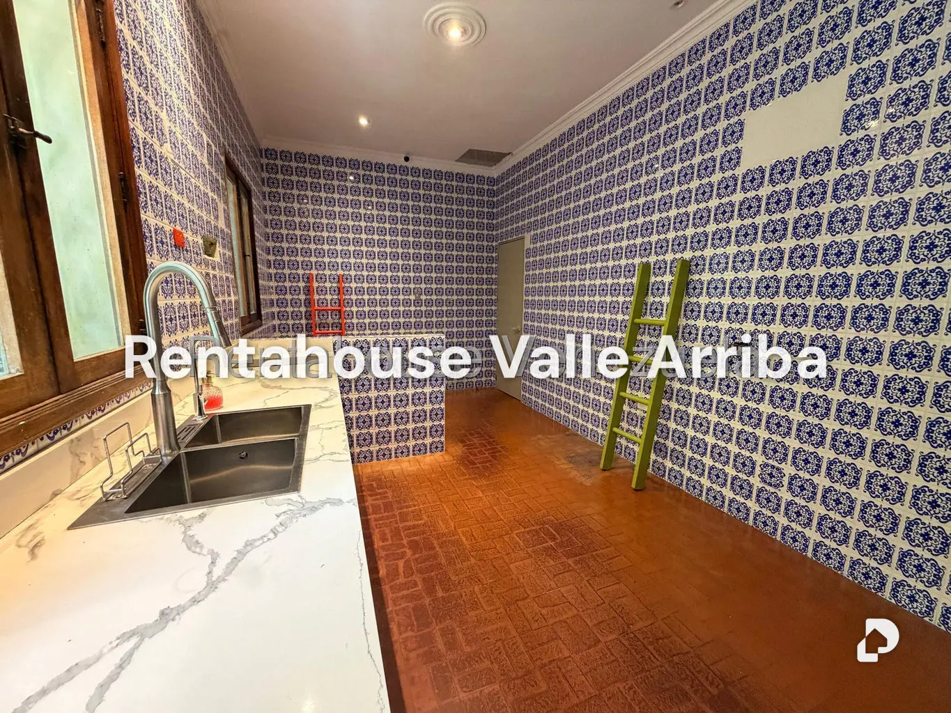 Local comercial en Altamira, Caracas – 24