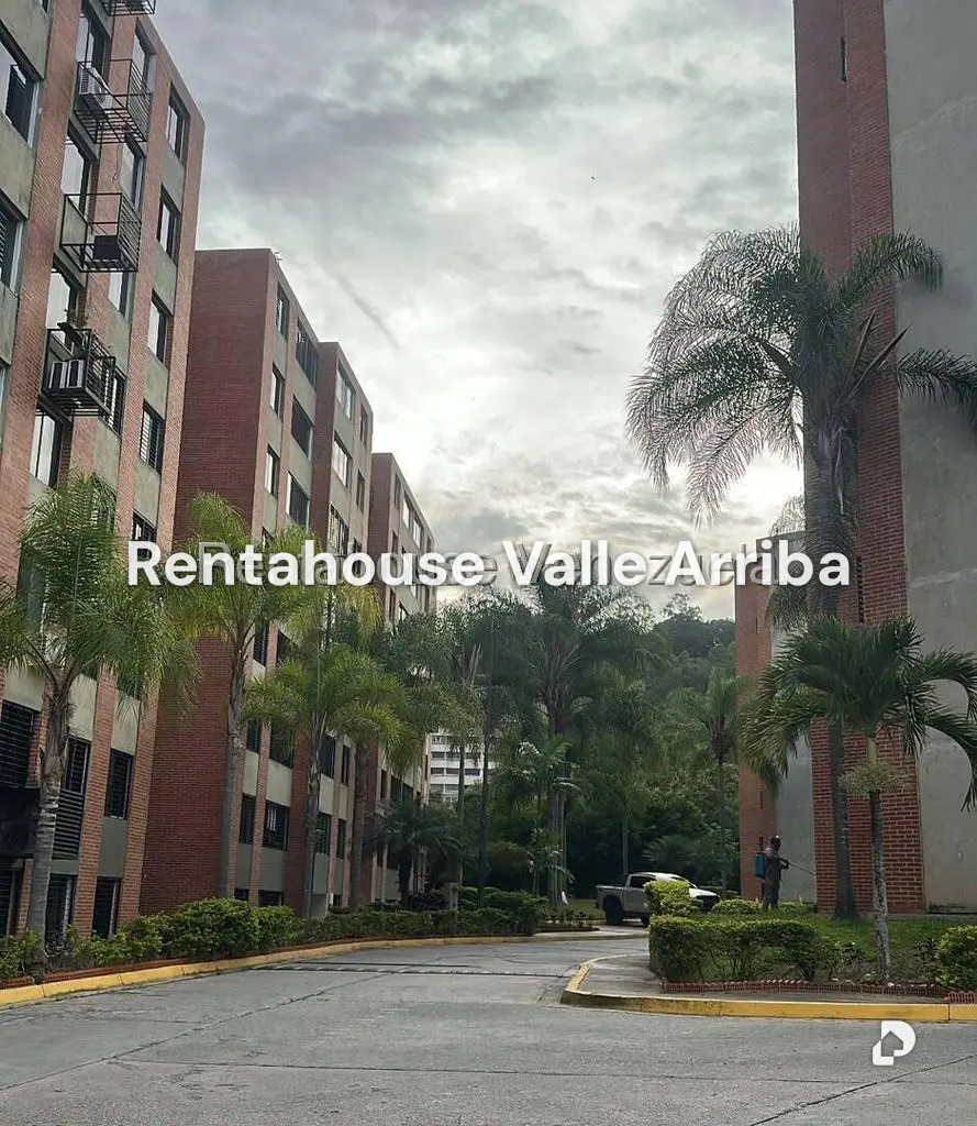 Apartamento en Los Naranjos Humboldt, Caracas – 1