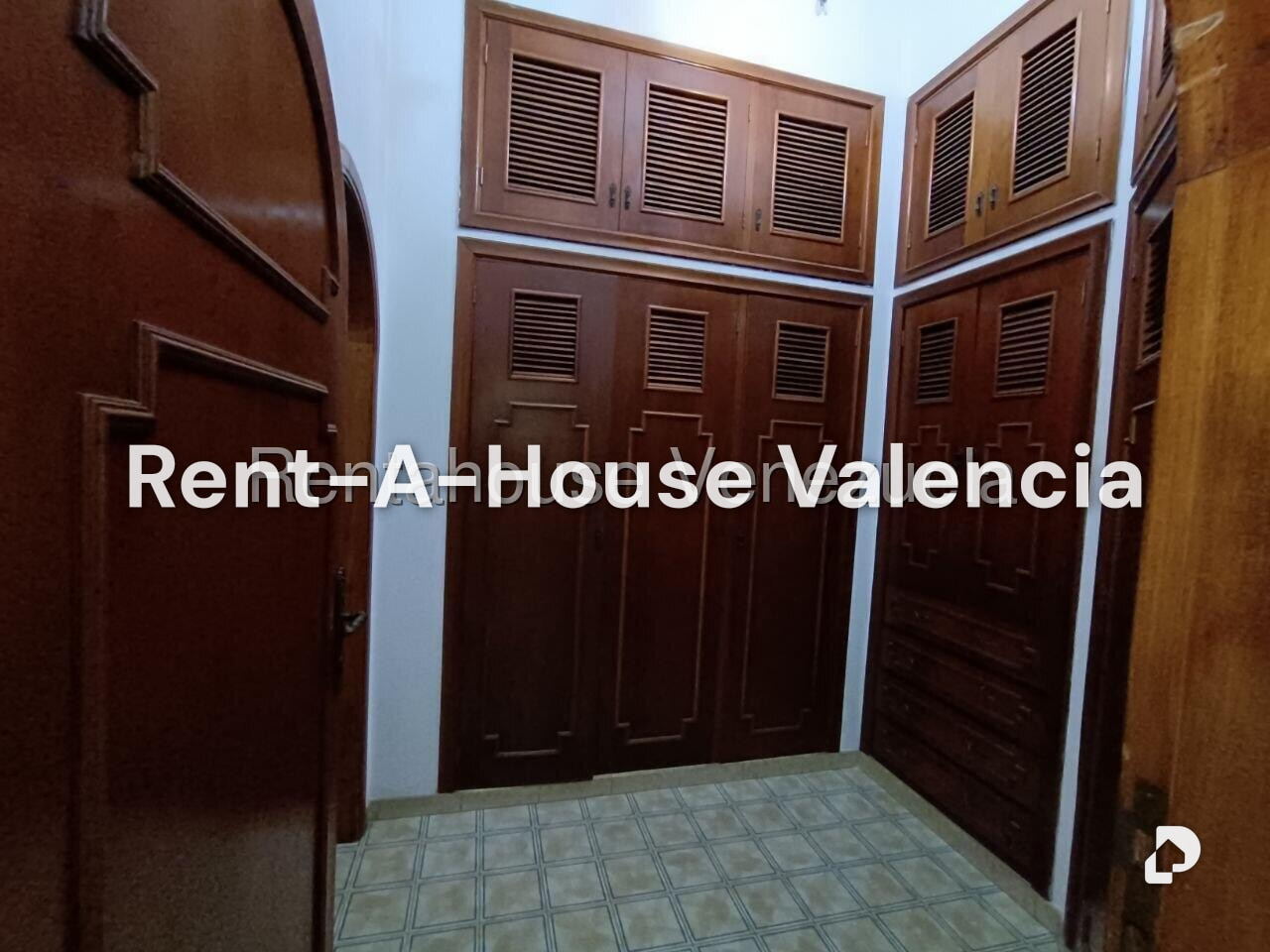Casa en La Viña, Valencia