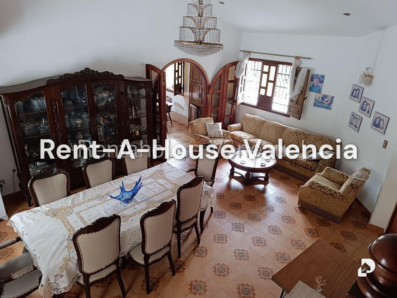 Casa en La Viña, Valencia
