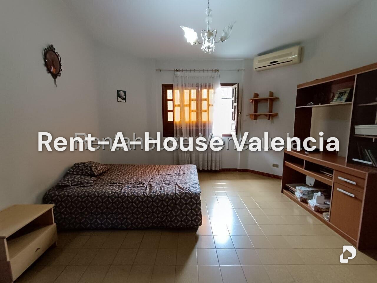 Casa en La Viña, Valencia