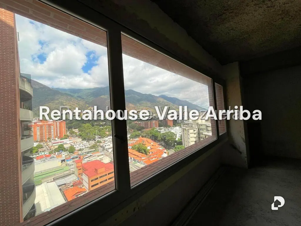 Oficina en Los Dos Caminos, Caracas – 8
