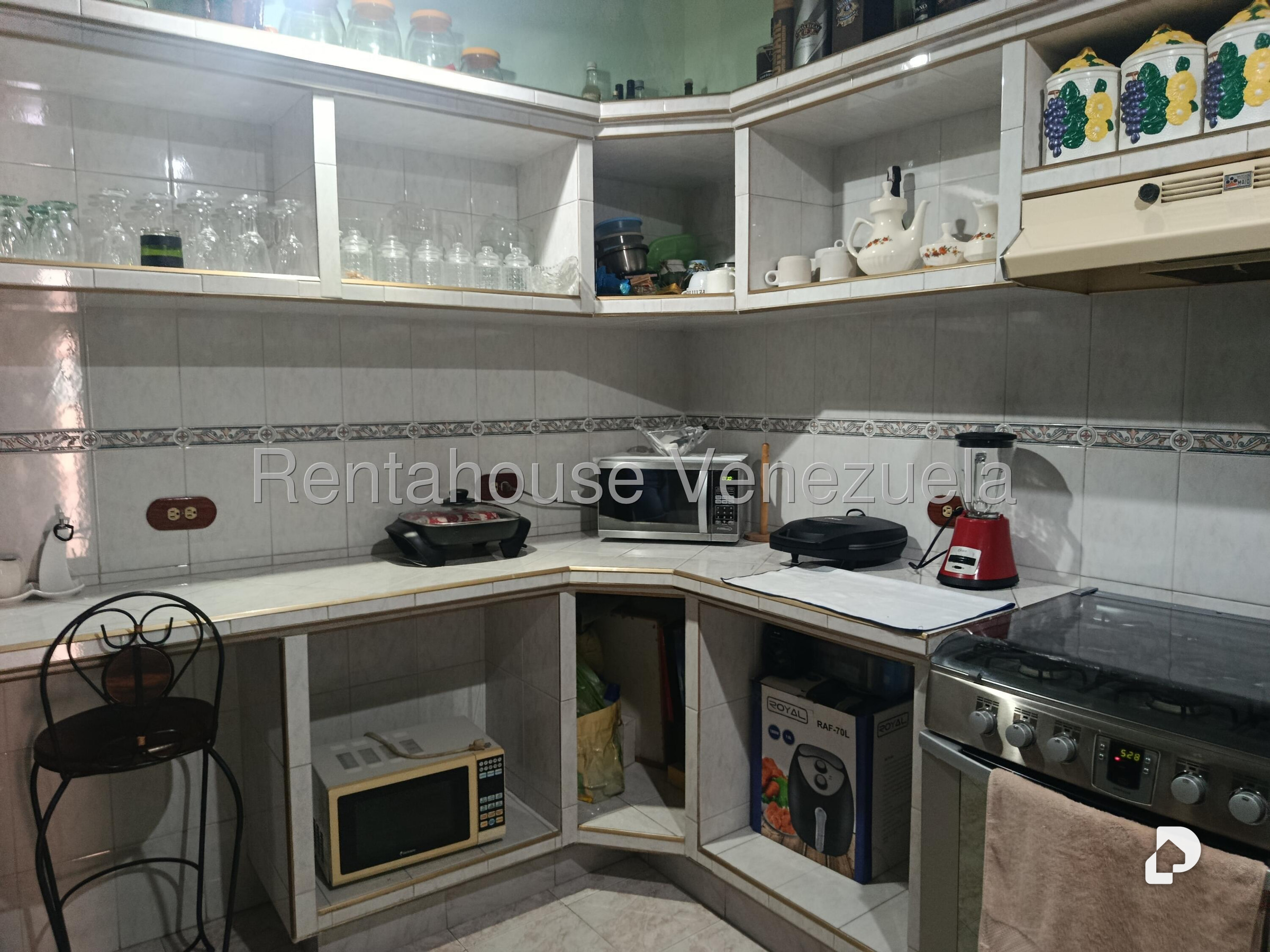 Apartamento en Parroquia Santa Rosalía, Caracas – 15