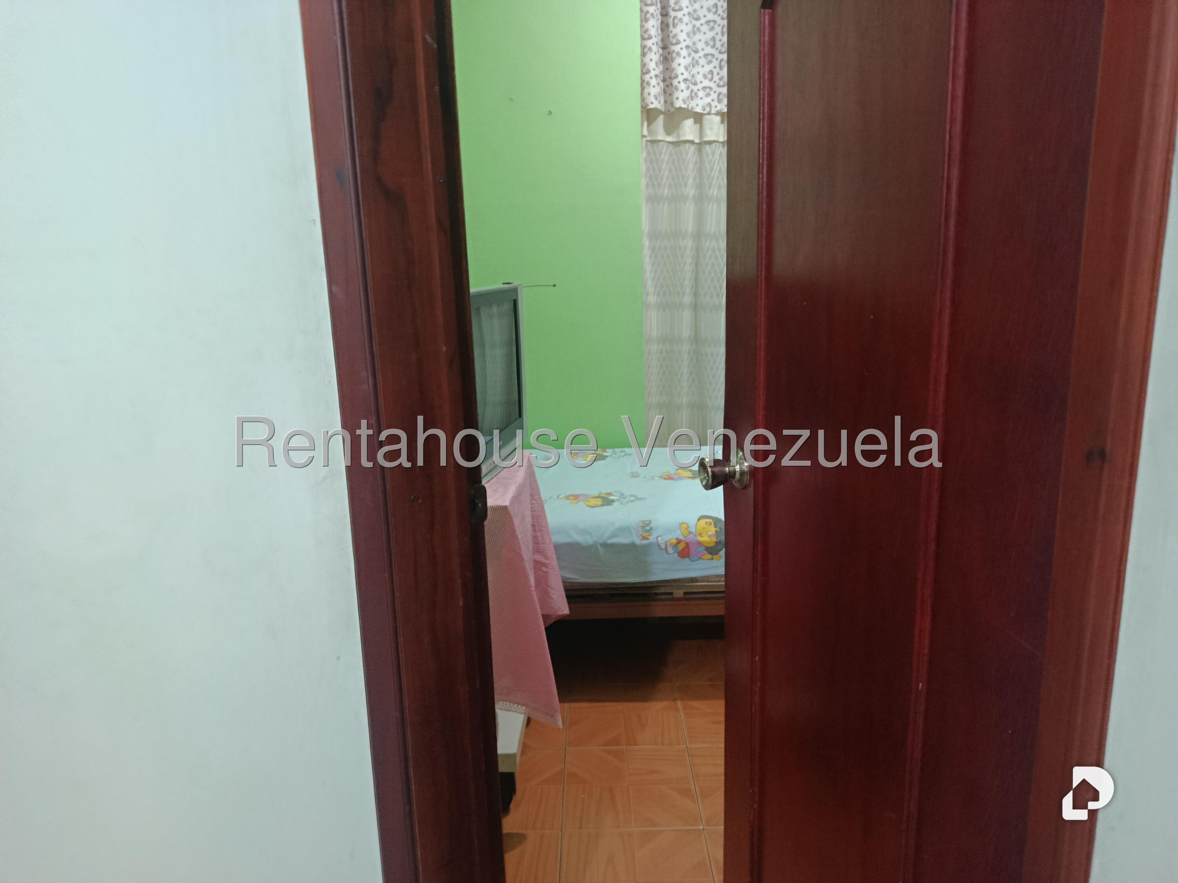 Apartamento en Parroquia Santa Rosalía, Caracas – 27