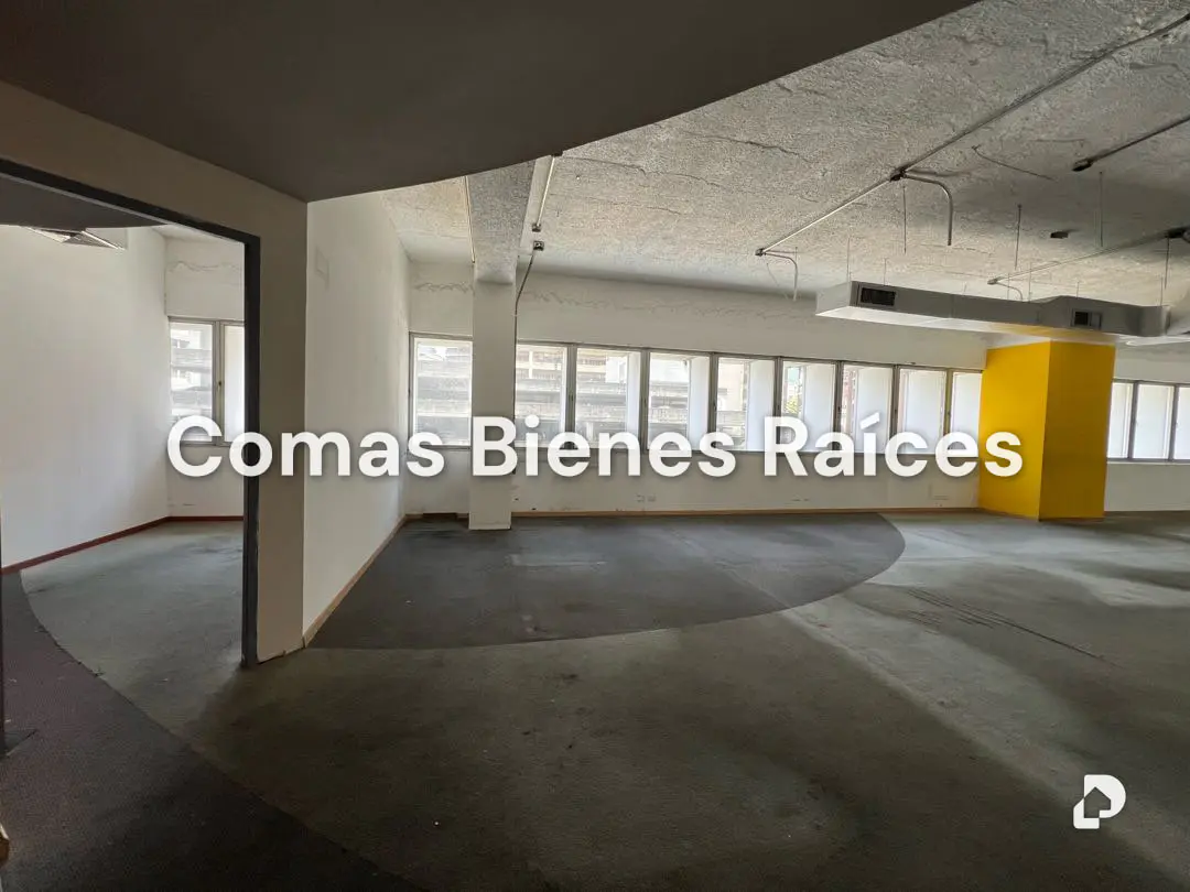 Office in Altamira, Caracas – 11