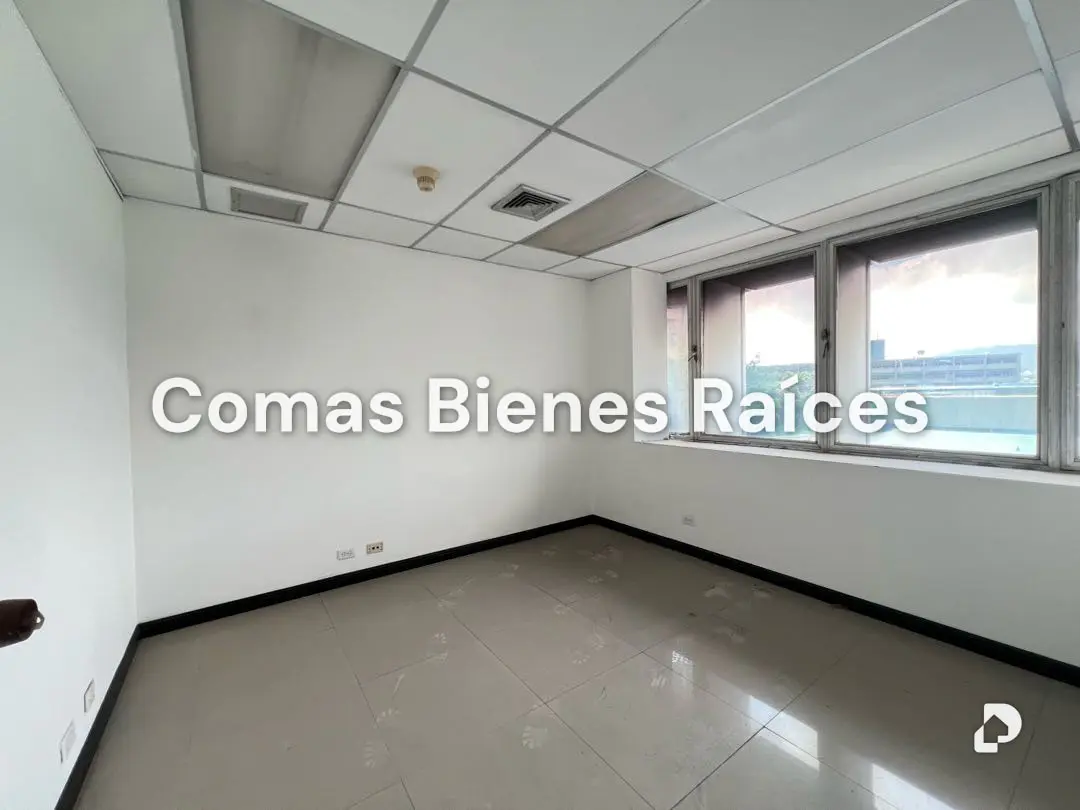 Office in Altamira, Caracas – 8