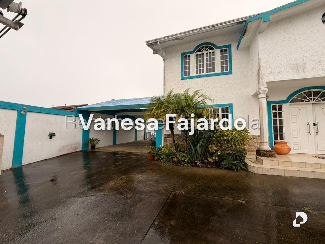 Casa en Club de Campo, San Antonio de Los Altos – 3