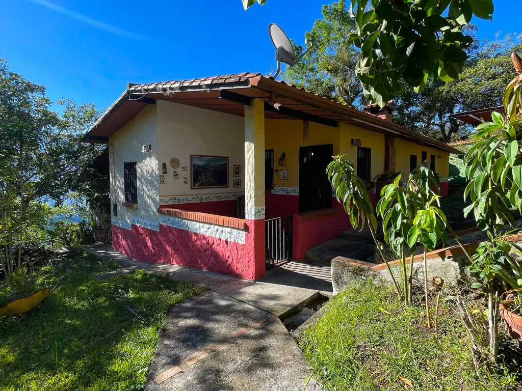 Casa en Parroquia Matríz, Manzano Alto - 1