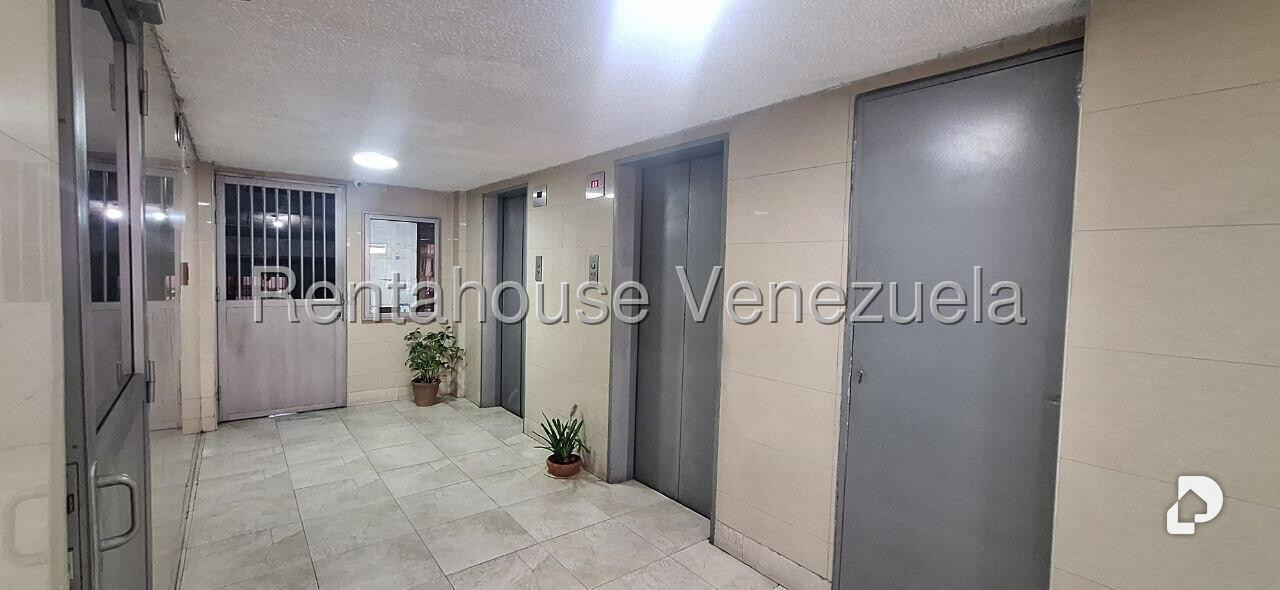 Apartamento en El Paraíso, Caracas – 3