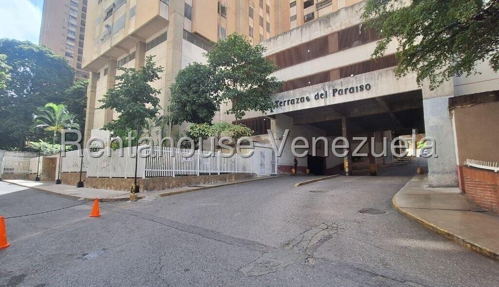 Apartamento en El Paraíso, Caracas - 1
