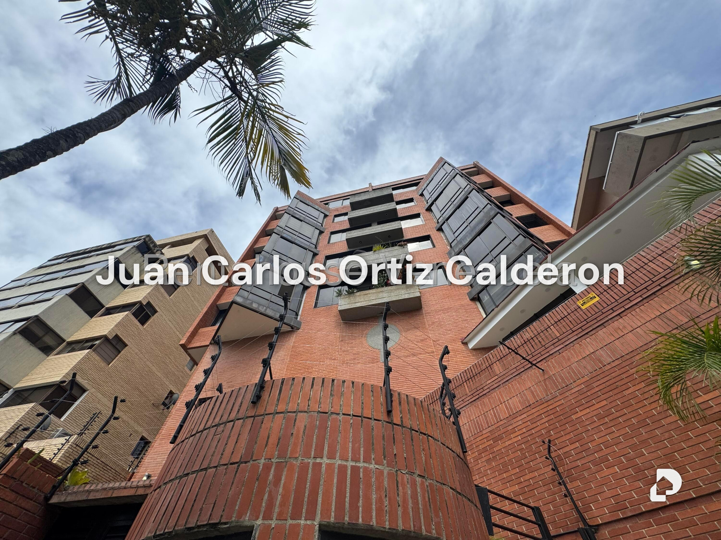 Apartamento en Las Mercedes, Caracas – 1