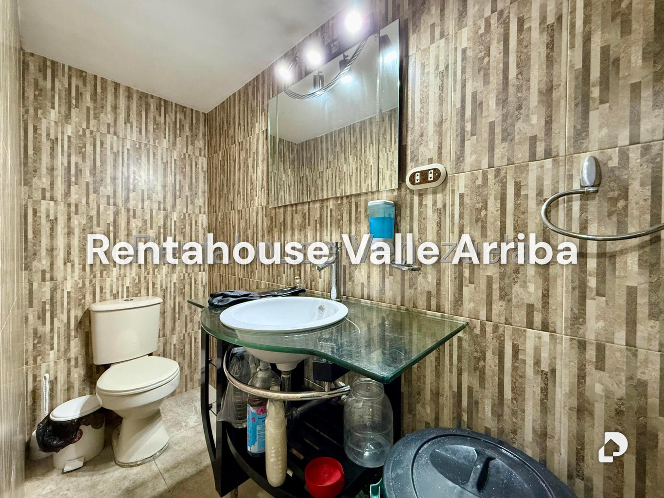 Local comercial en Parroquia Altagracia, Caracas – 18
