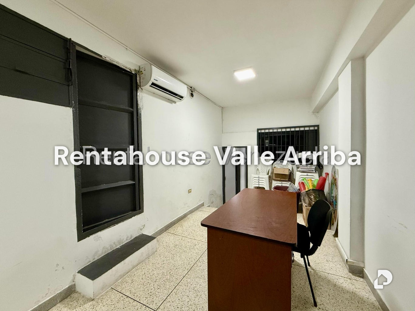Local comercial en Parroquia Altagracia, Caracas – 15