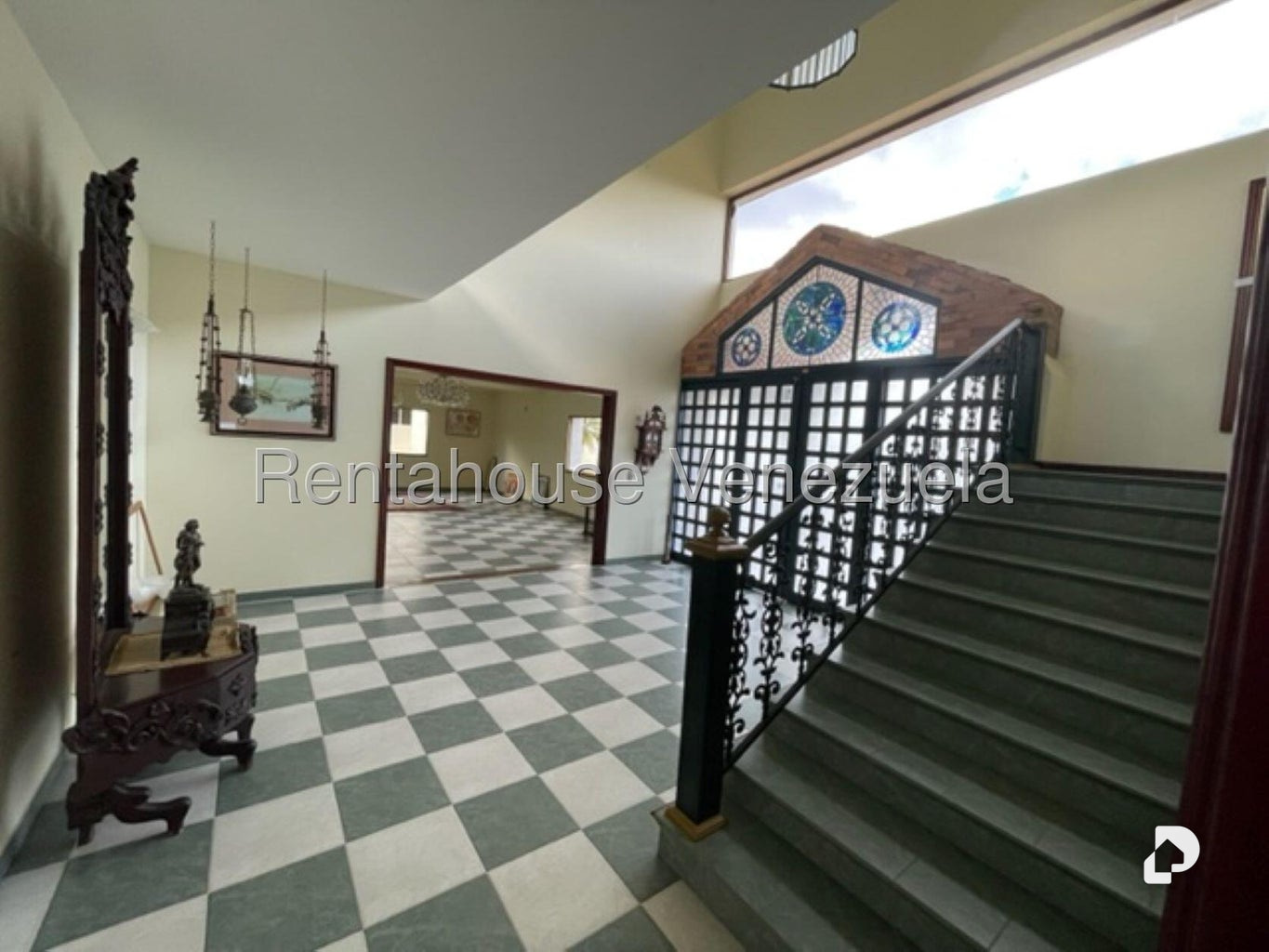 Casa en Avenida Principal Cecilio Acosta, San Diego de Los Altos – 12