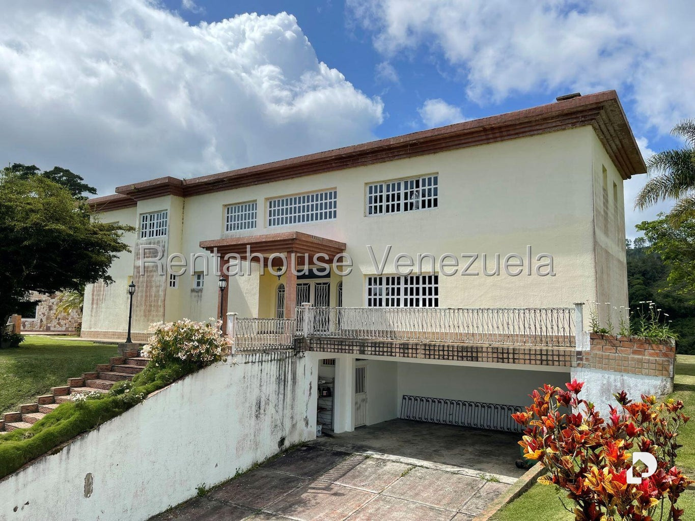 Casa en Avenida Principal Cecilio Acosta, San Diego de Los Altos – 4