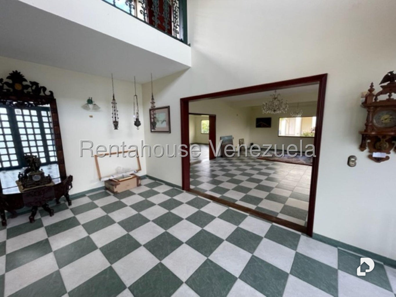Casa en Avenida Principal Cecilio Acosta, San Diego de Los Altos – 10