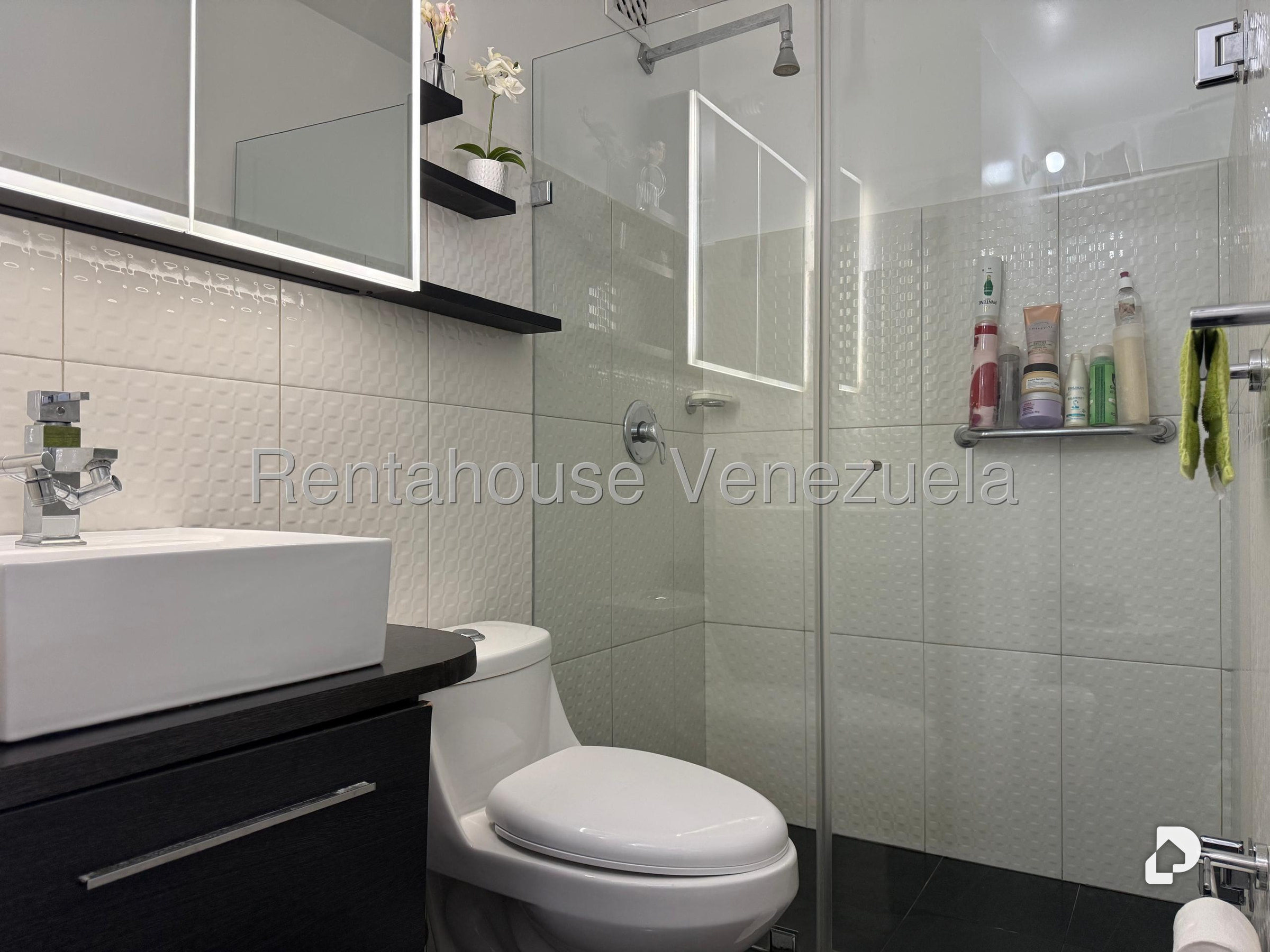 Apartamento en Colinas de La Tahona, Caracas