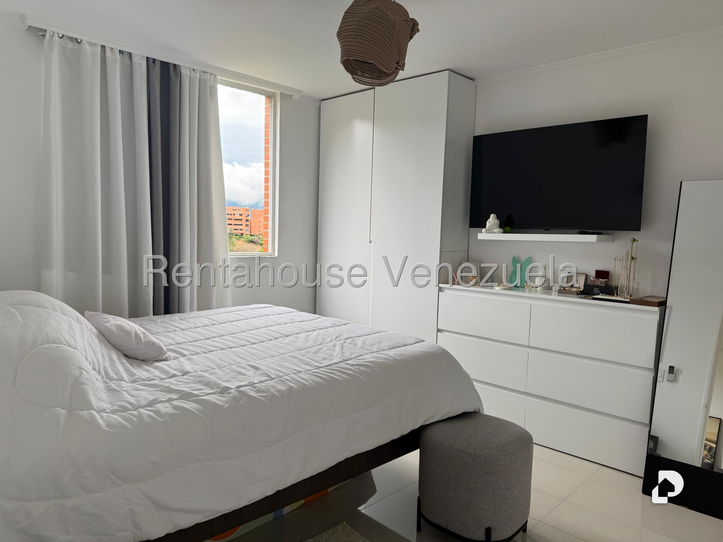 Apartamento en Colinas de La Tahona, Caracas