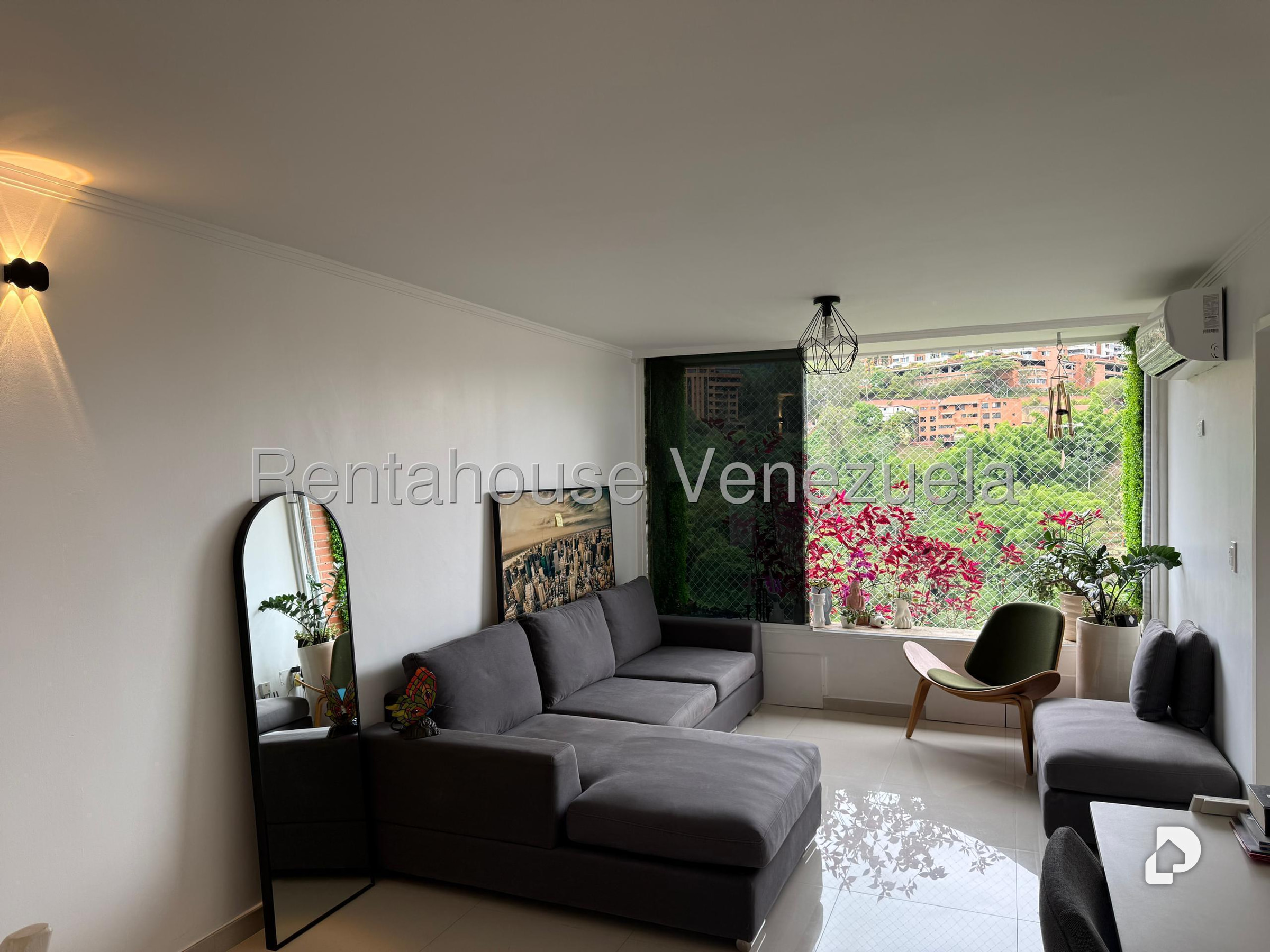 Apartamento en Colinas de La Tahona, Caracas
