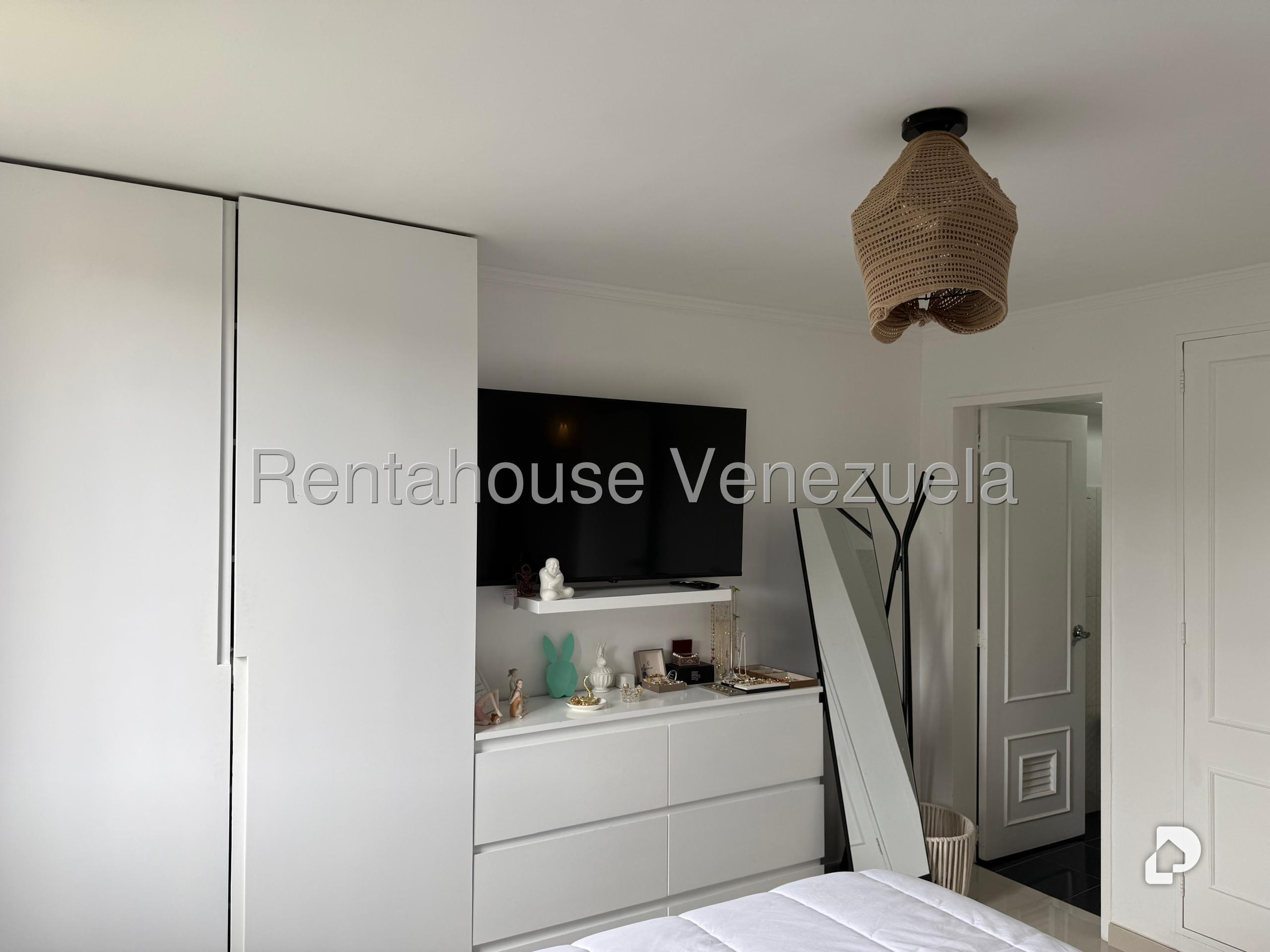 Apartamento en Colinas de La Tahona, Caracas