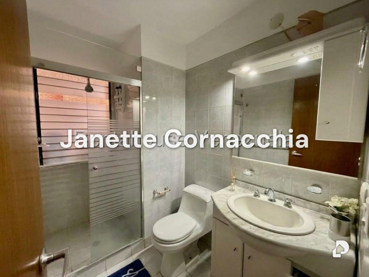Apartamento en El Rosal, Caracas – 20