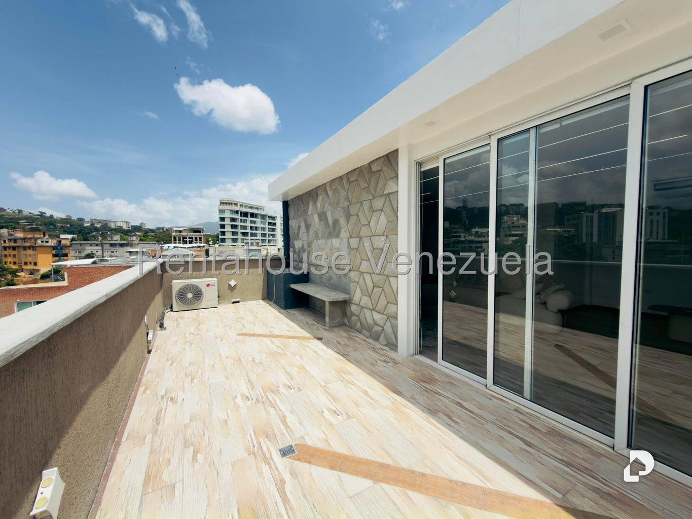Apartamento en Los Naranjos de las Mercedes, Caracas – 21