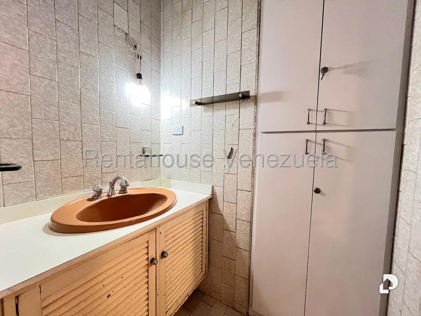 Apartamento en Campo Alegre, Caracas – 15
