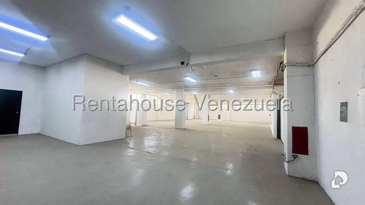 Edificio en Los Ruices, Caracas – 30