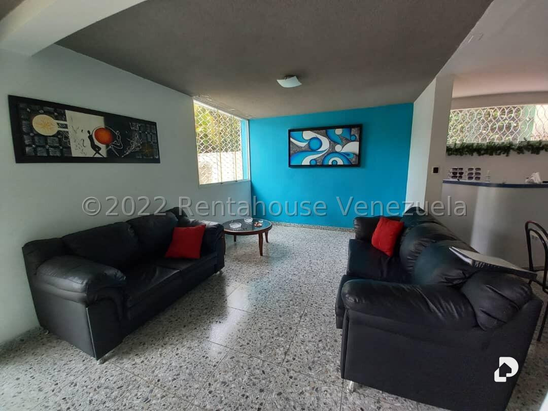 Terreno en Santa Eduvigis, Caracas – 18