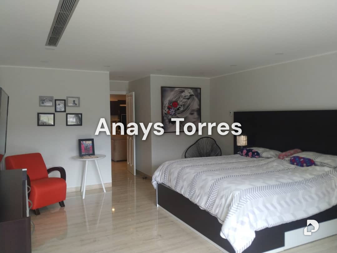 Casa en Rosaleda Norte, Altos Mirandinos – 14