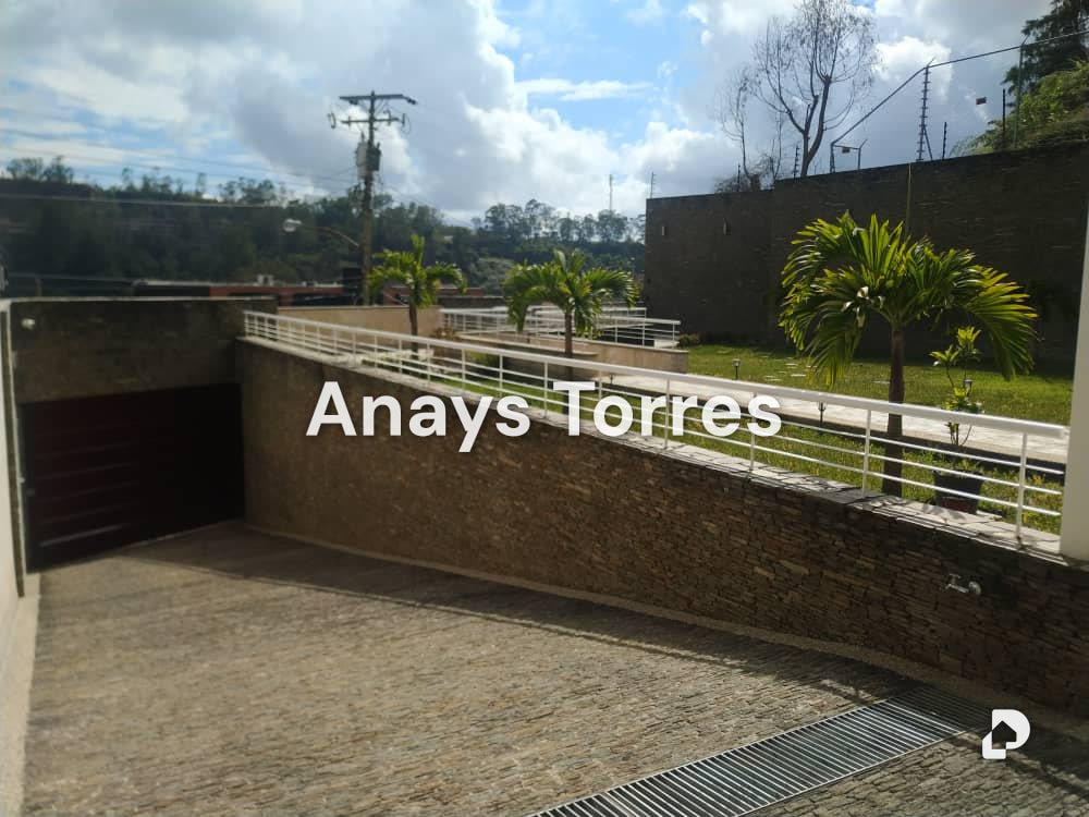 Casa en Rosaleda Norte, Altos Mirandinos – 6