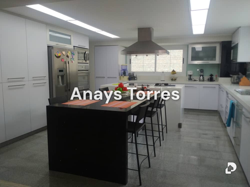 Casa en Rosaleda Norte, Altos Mirandinos – 17