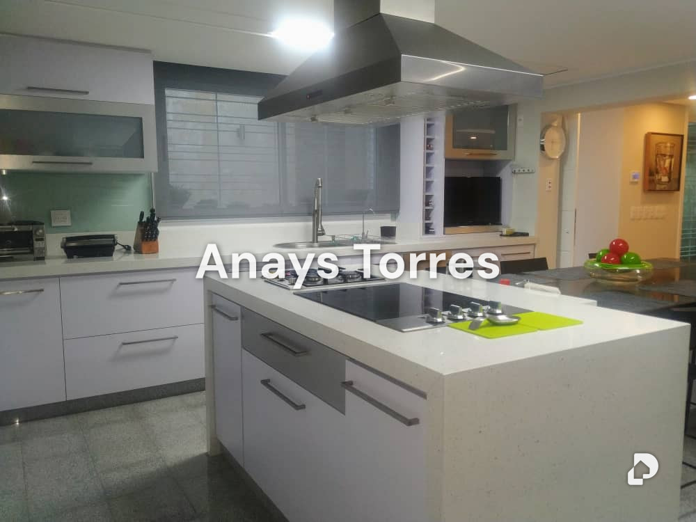 Casa en Rosaleda Norte, Altos Mirandinos – 13