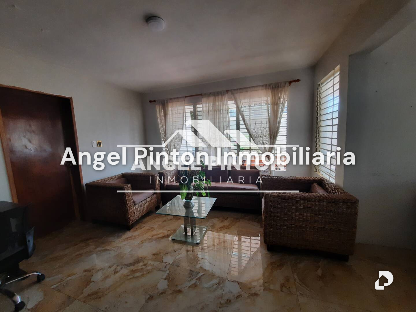 Local comercial en Monte Bello, Maracaibo – 3