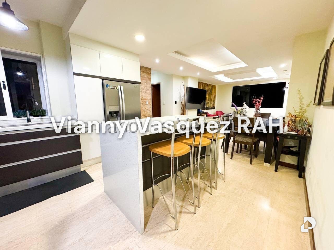 Penthouse en Campo Alegre, Caracas – 3