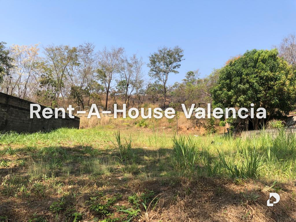 Terreno en Colinas de Guataparo, Valencia – 1