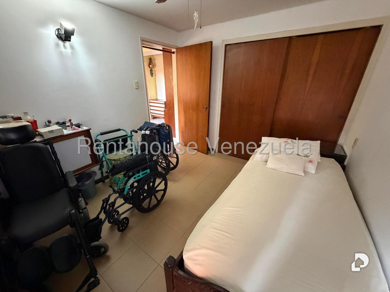 Apartamento en Chuao, Caracas – 24