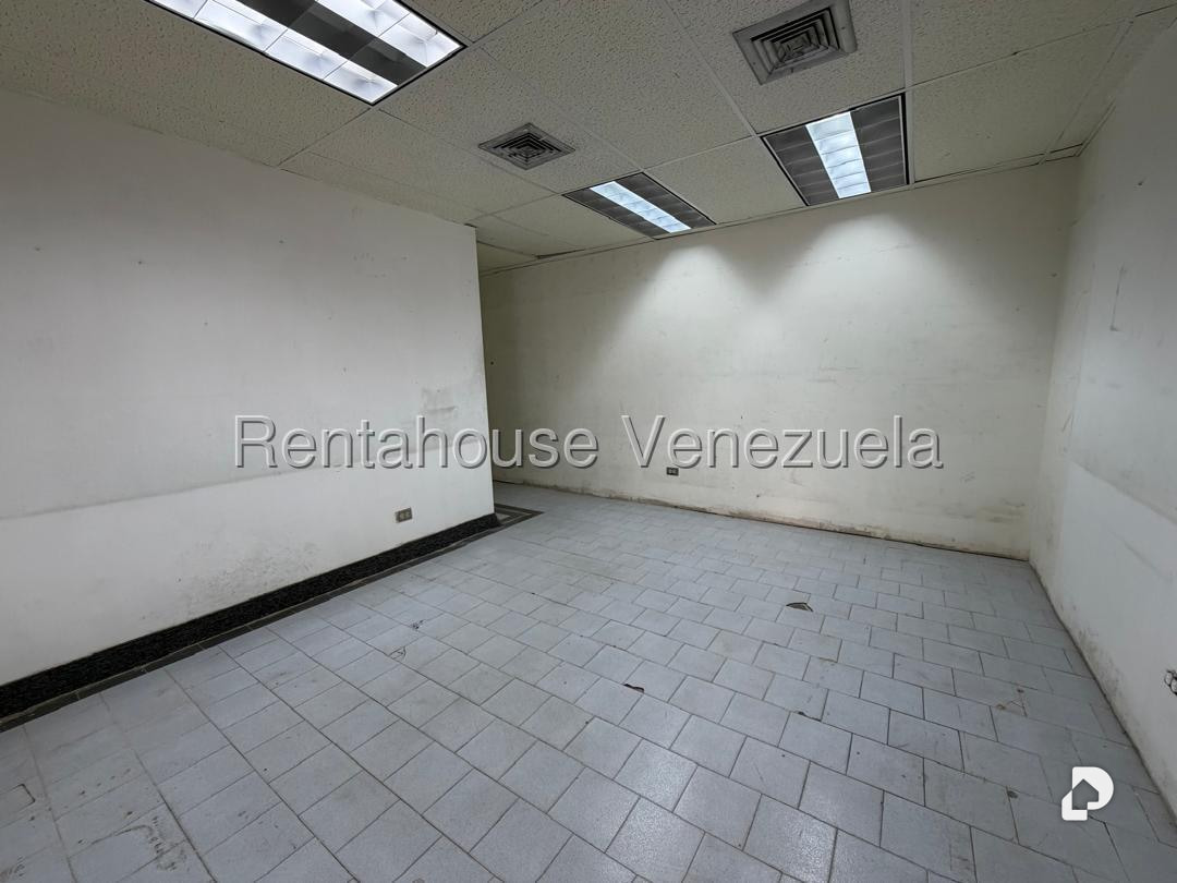 Oficina en El Rosal, Caracas – 14