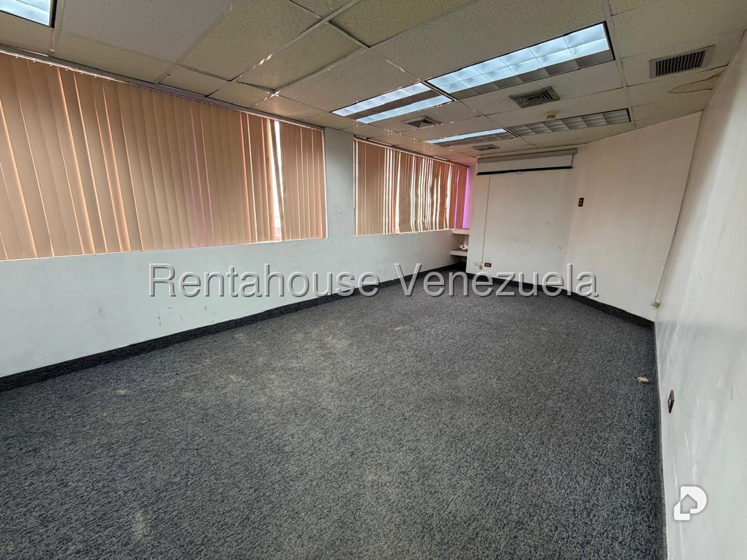 Oficina en El Rosal, Caracas – 5