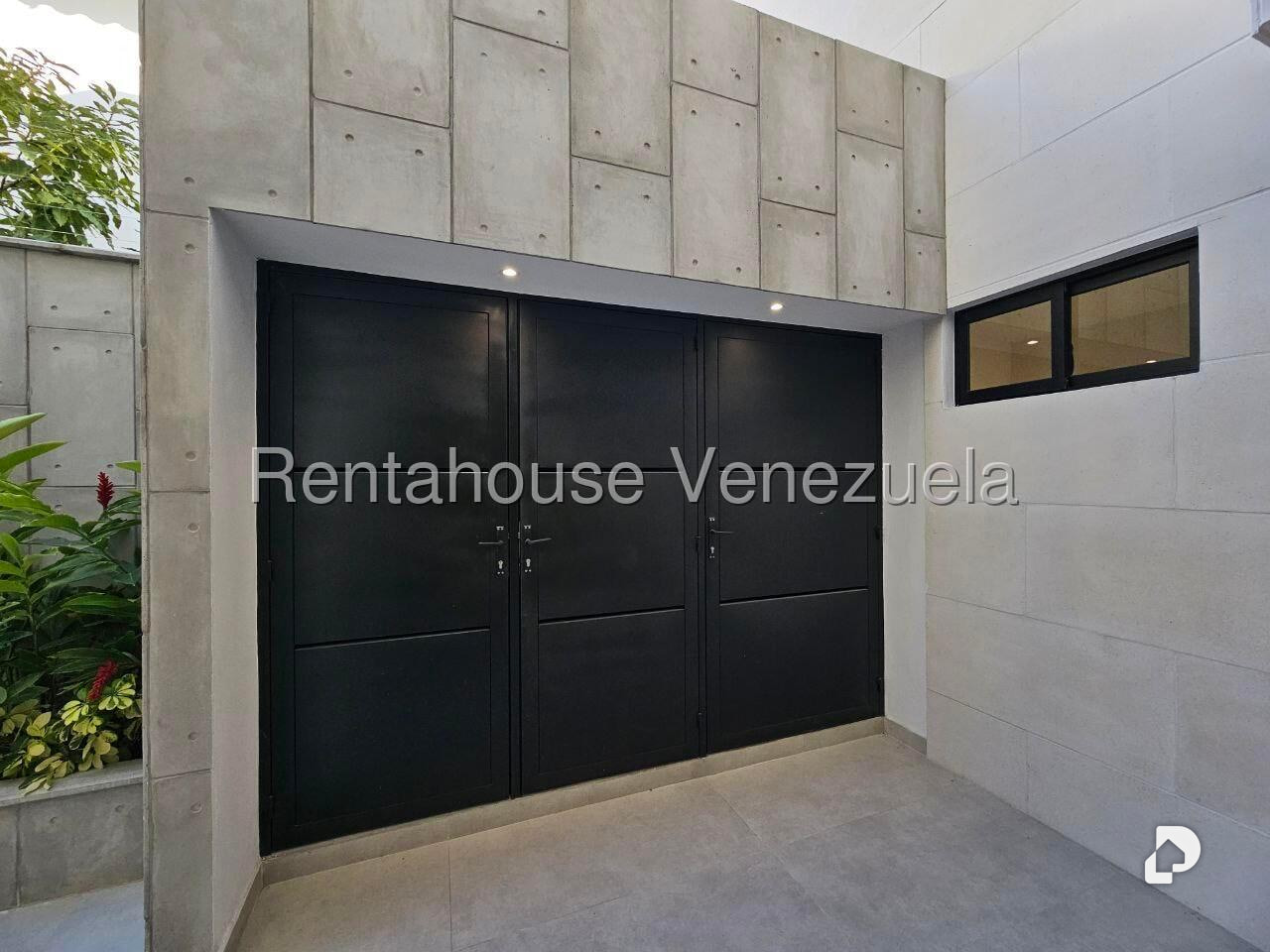 Casa en Altamira, Caracas – 20
