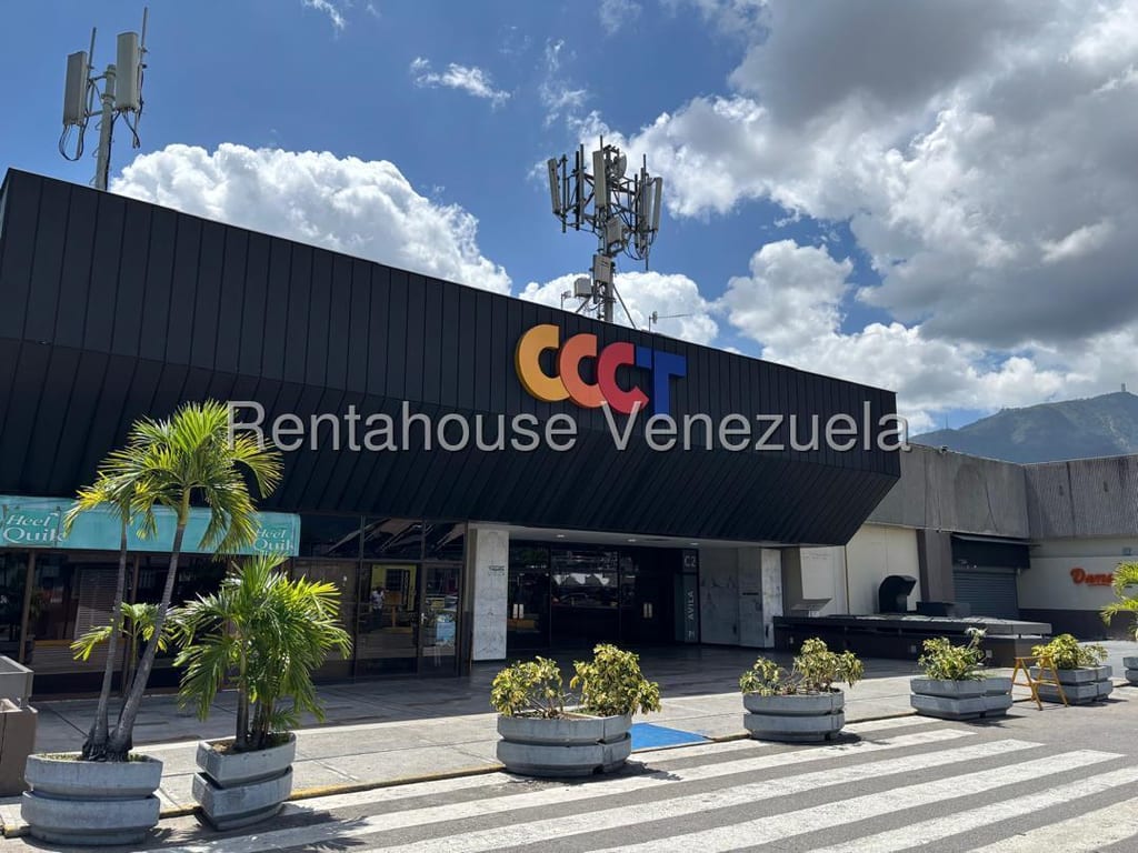 Oficina en Chuao, Caracas - 1