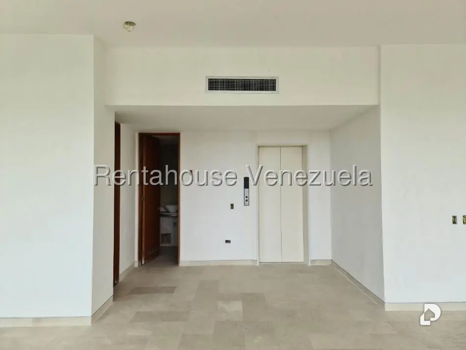 Apartamento en Colinas de Valle Arriba / Mirador de Los Campitos, Caracas – 2