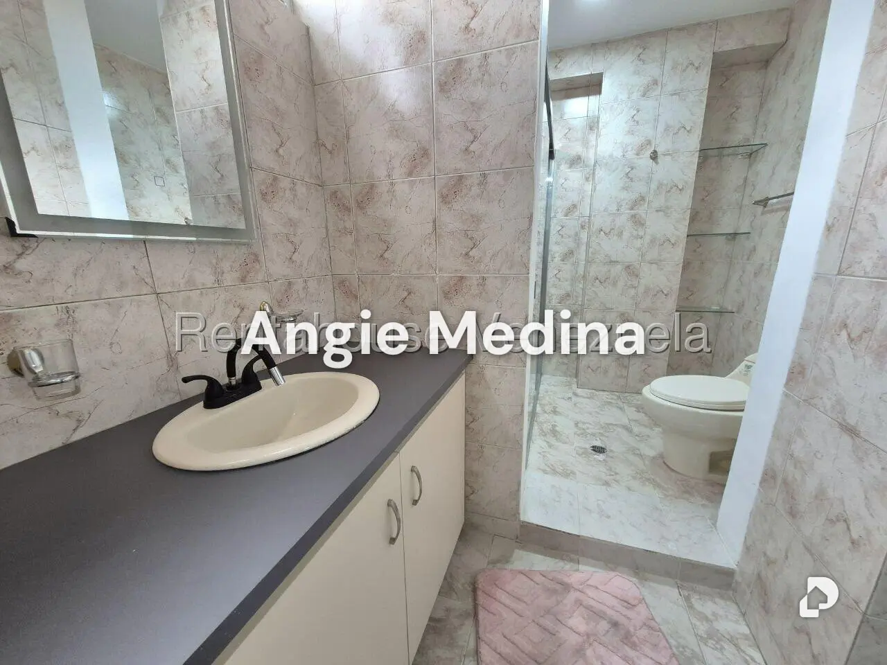Apartamento en Los Palos Grandes, Caracas – 13