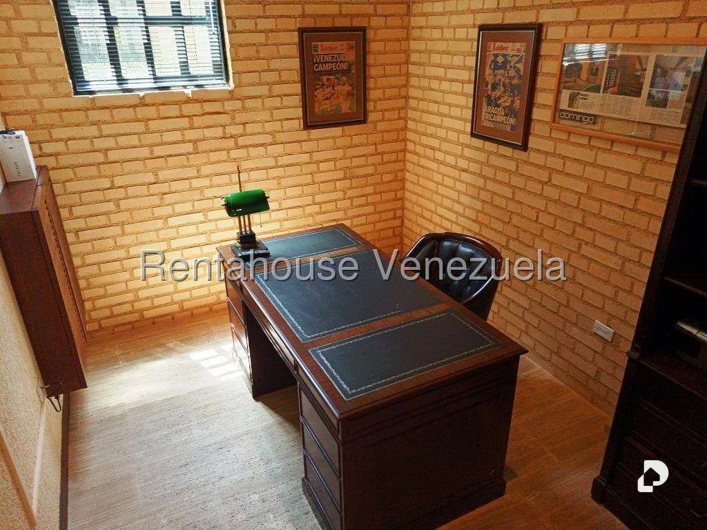 Casa en Oripoto, Caracas – 17